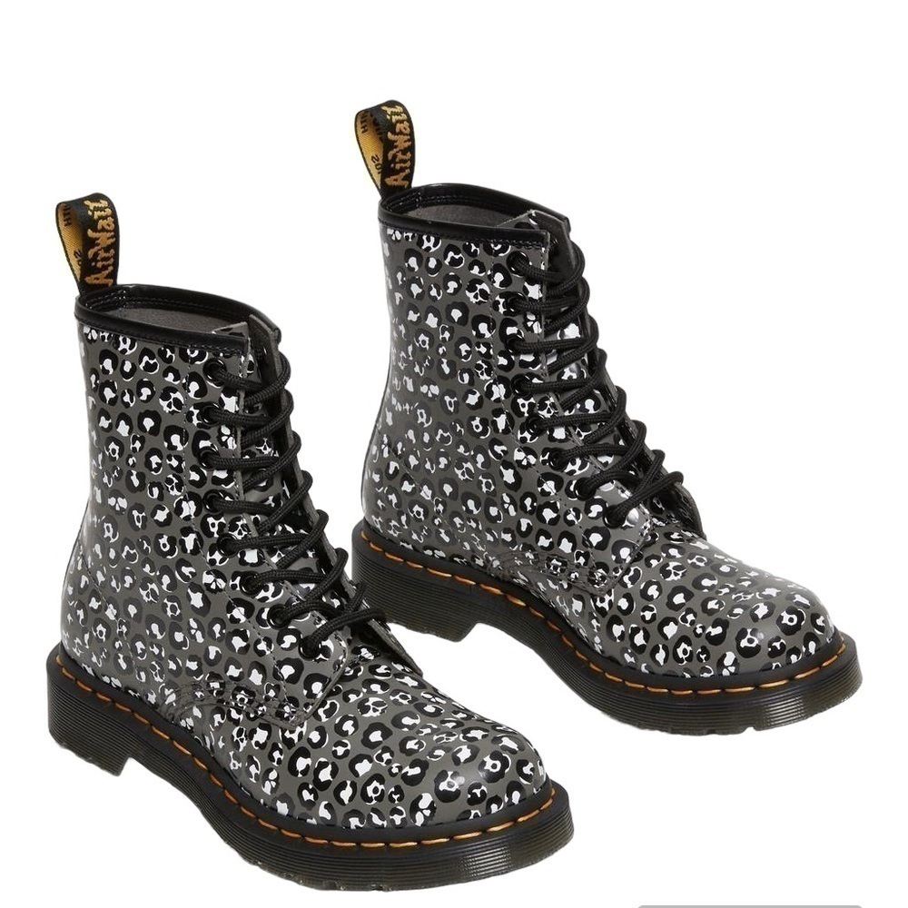 Dr. Martens 1460 Women’s Leopard Smooth Leather Lace Up Boot Combat Boots Size 6